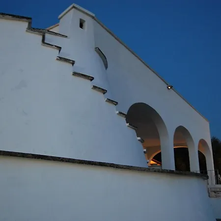 Marianna Остуни